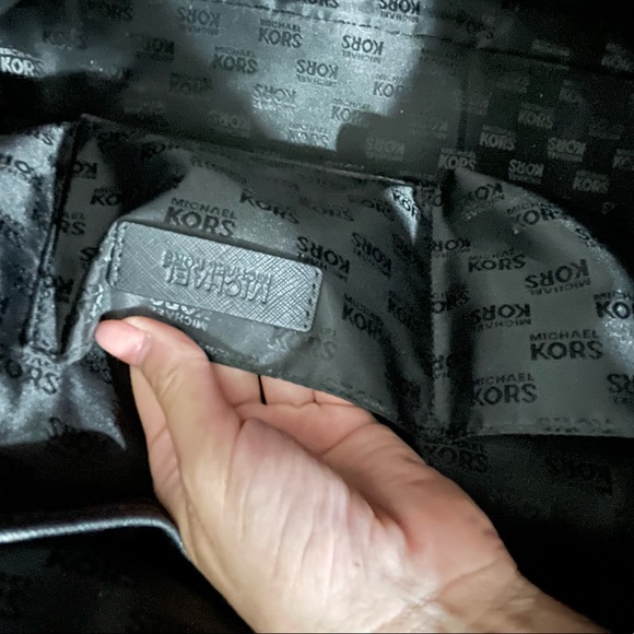 Michael Kors Sady Black Large Leather Tote - Picture 4 of 6